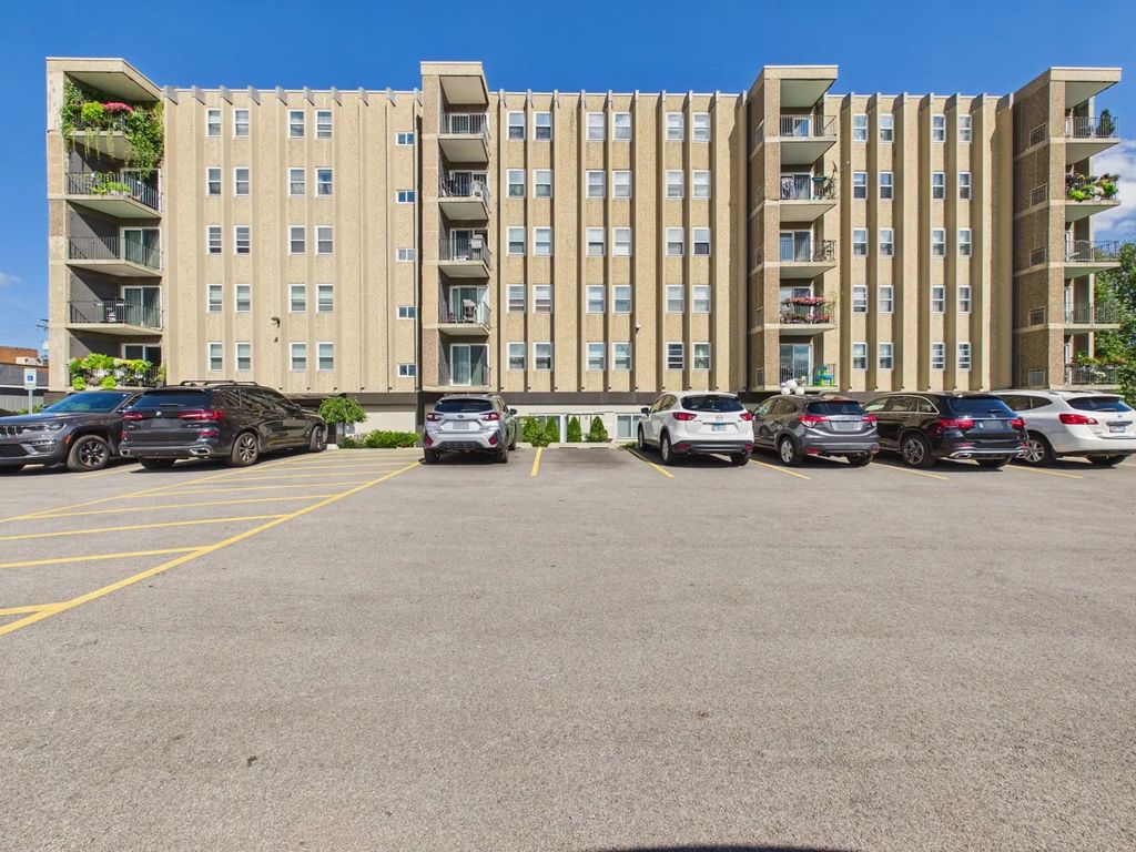 9514 W Lawrence Avenue 2406, Schiller Park