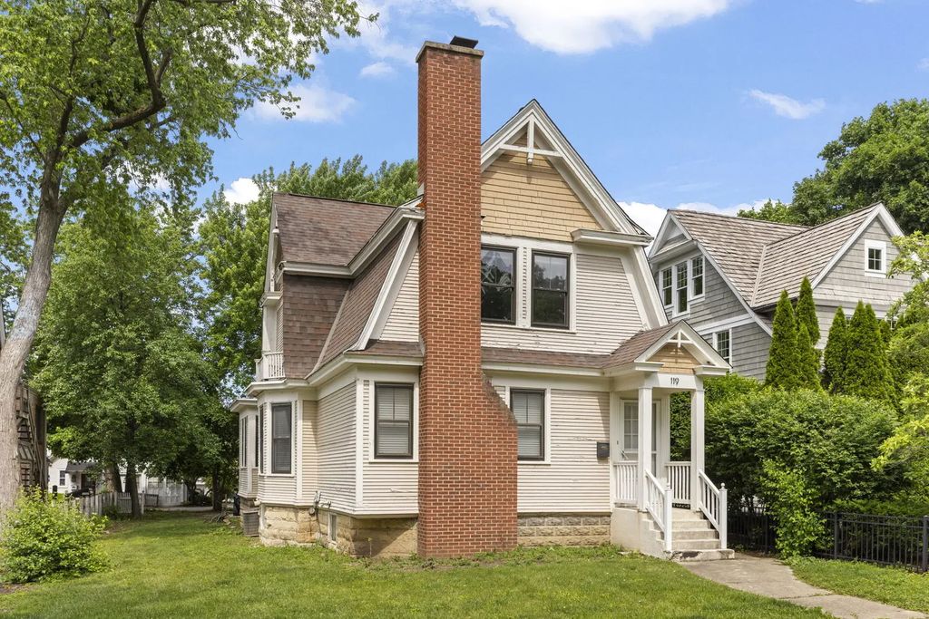 119 S Ellsworth Street, Naperville