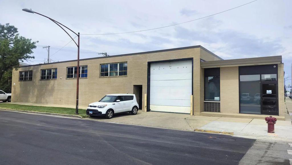 5660 N Elston Avenue, Chicago