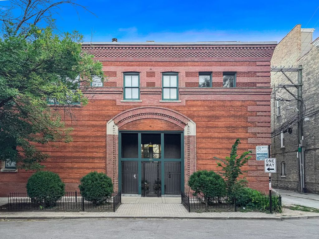 811 W Aldine Avenue 6s, Chicago, 60657