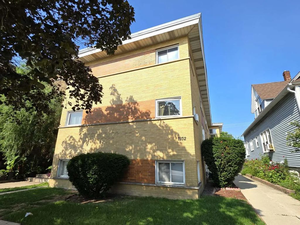 1932 S Central Avenue 9, Cicero