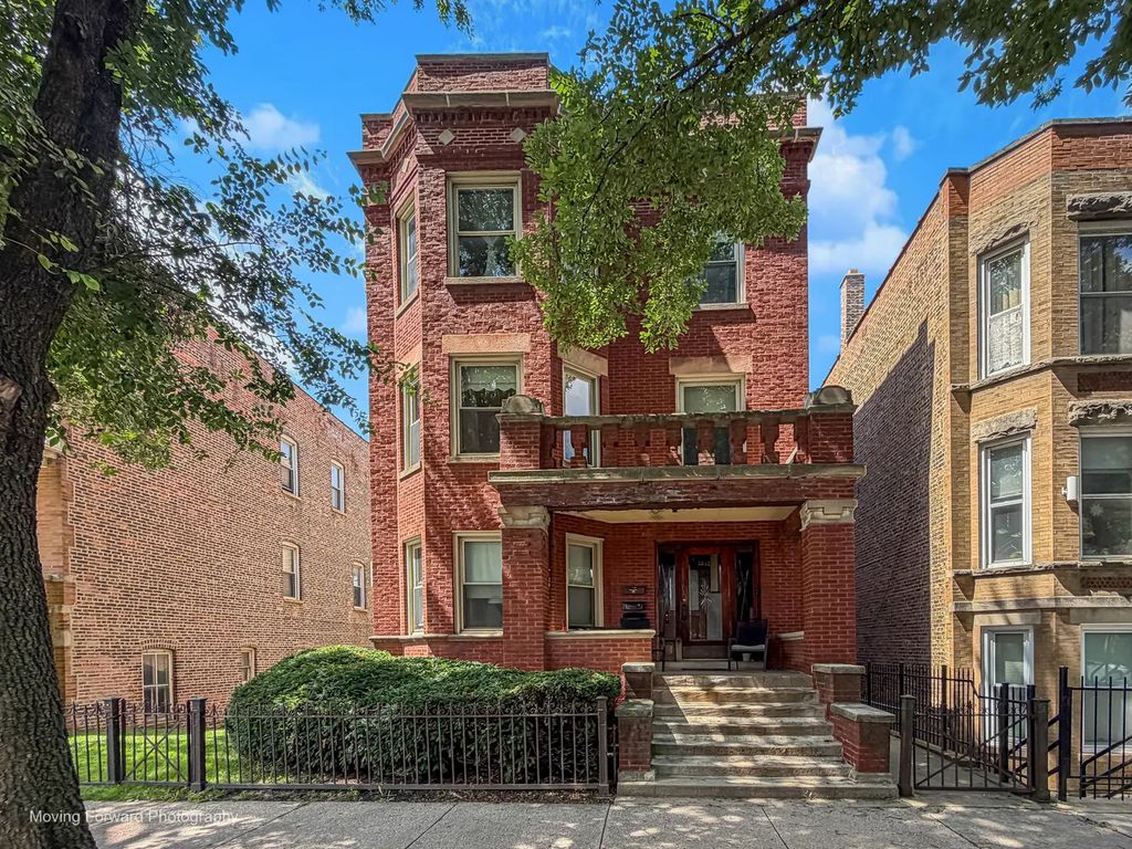 3342 S Lowe Avenue, Chicago, 60616
