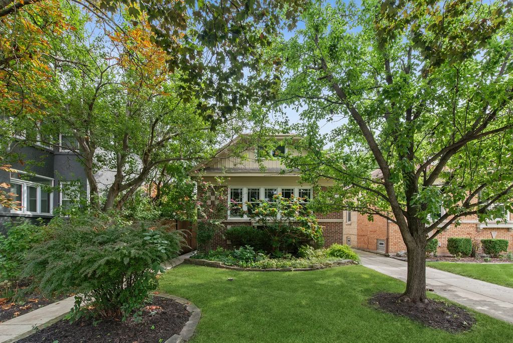 4053 N Lowell Avenue, Chicago