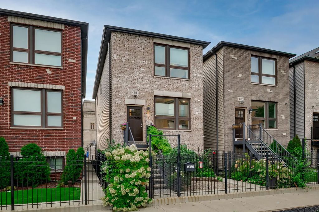 4603 S Calumet Avenue, Chicago
