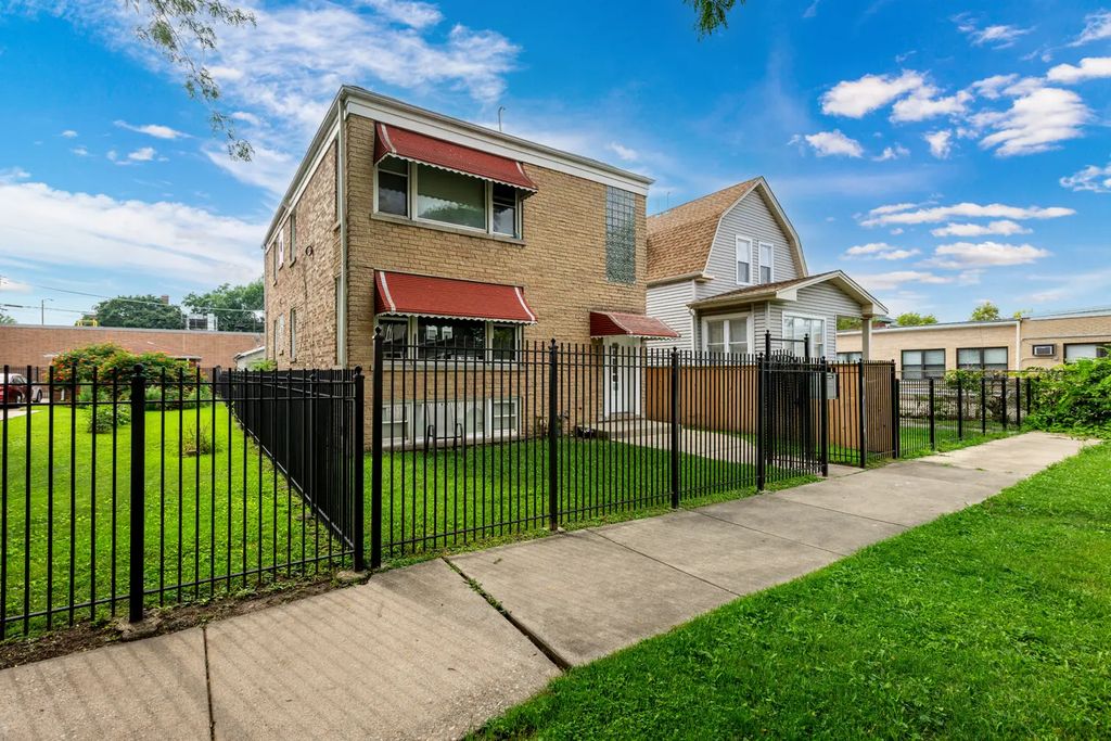 5038 N Harding Avenue, Chicago, 60625