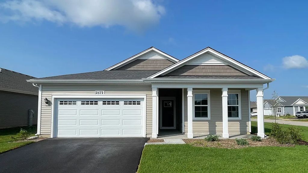 2572 Skye Drive, Pingree Grove