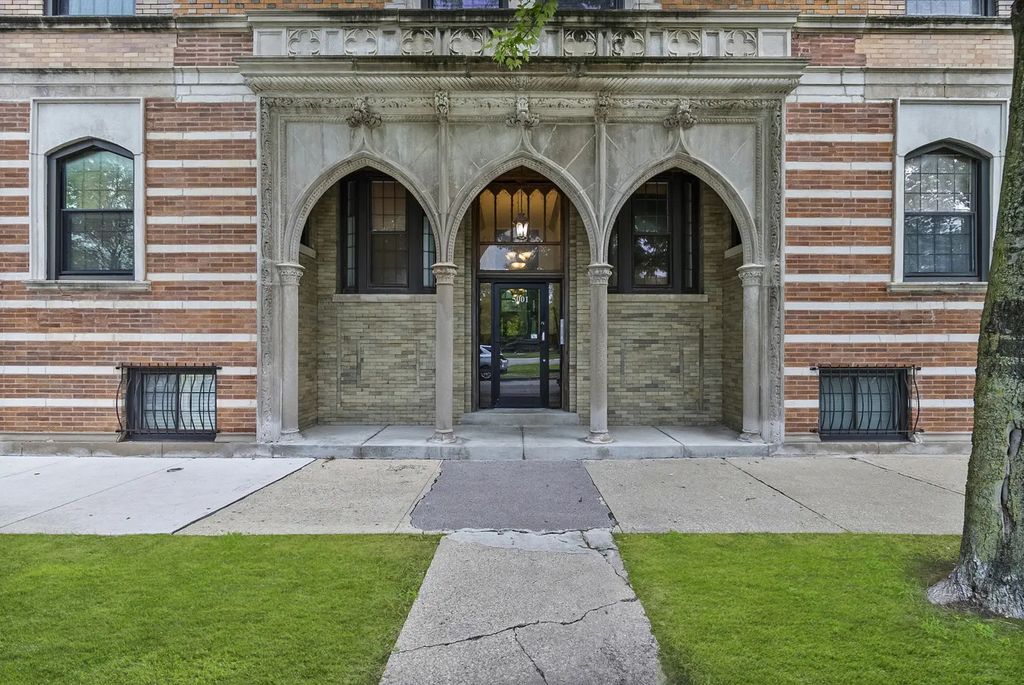 5001 S King Drive Gn, Chicago, 60615