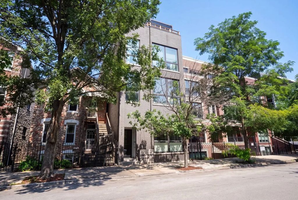 1522 W Cortez Street 1, Chicago, 60642