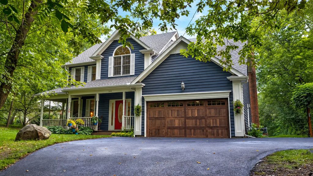 300 White Tail Lane, Ingleside