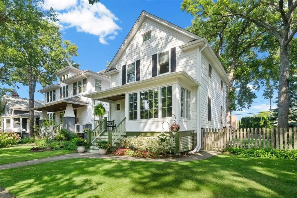 248 Wood Court, Wilmette, 60091