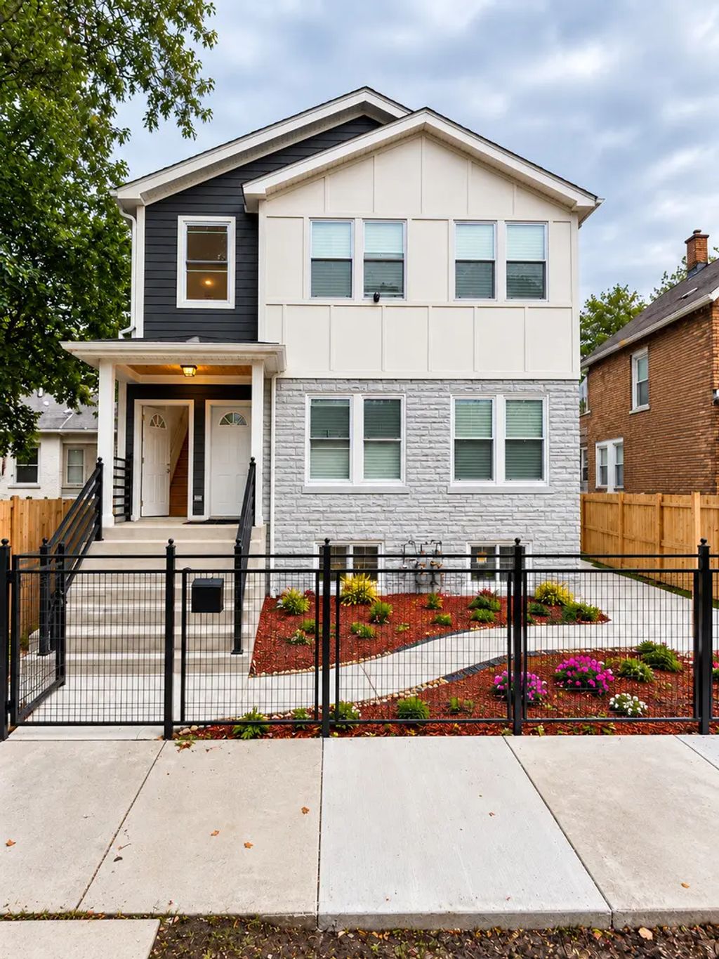 1353 N Long Avenue, Chicago