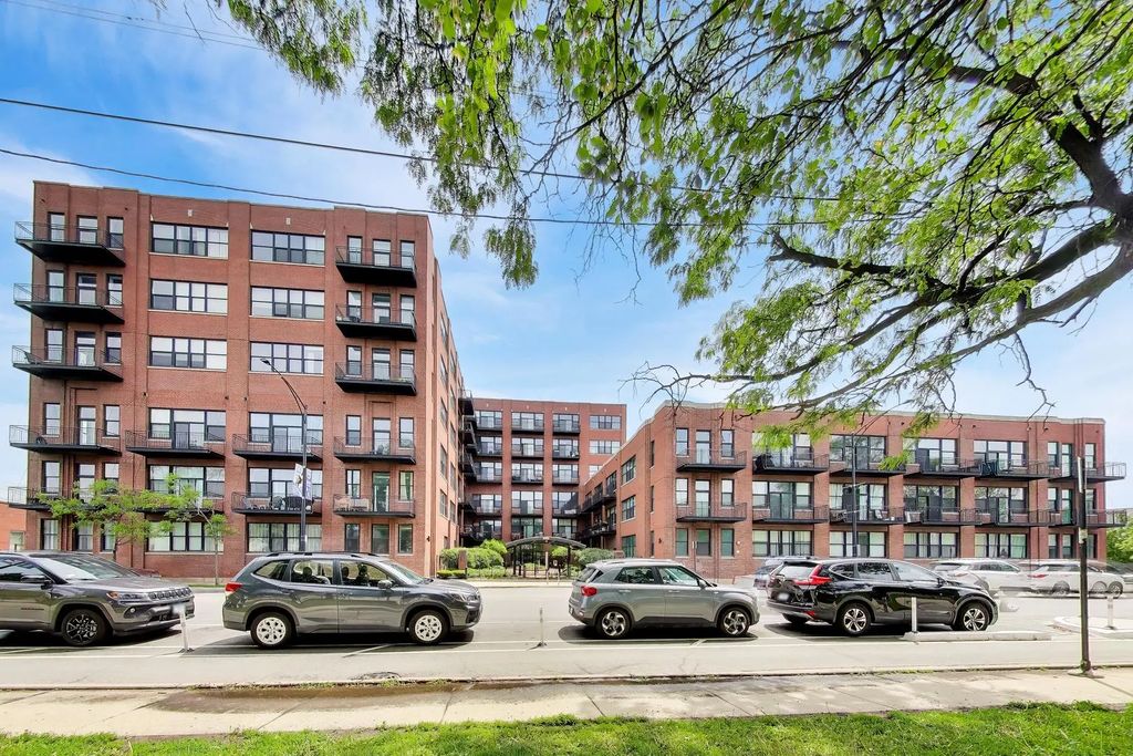 2323 W Pershing Road 609, Chicago, 60609