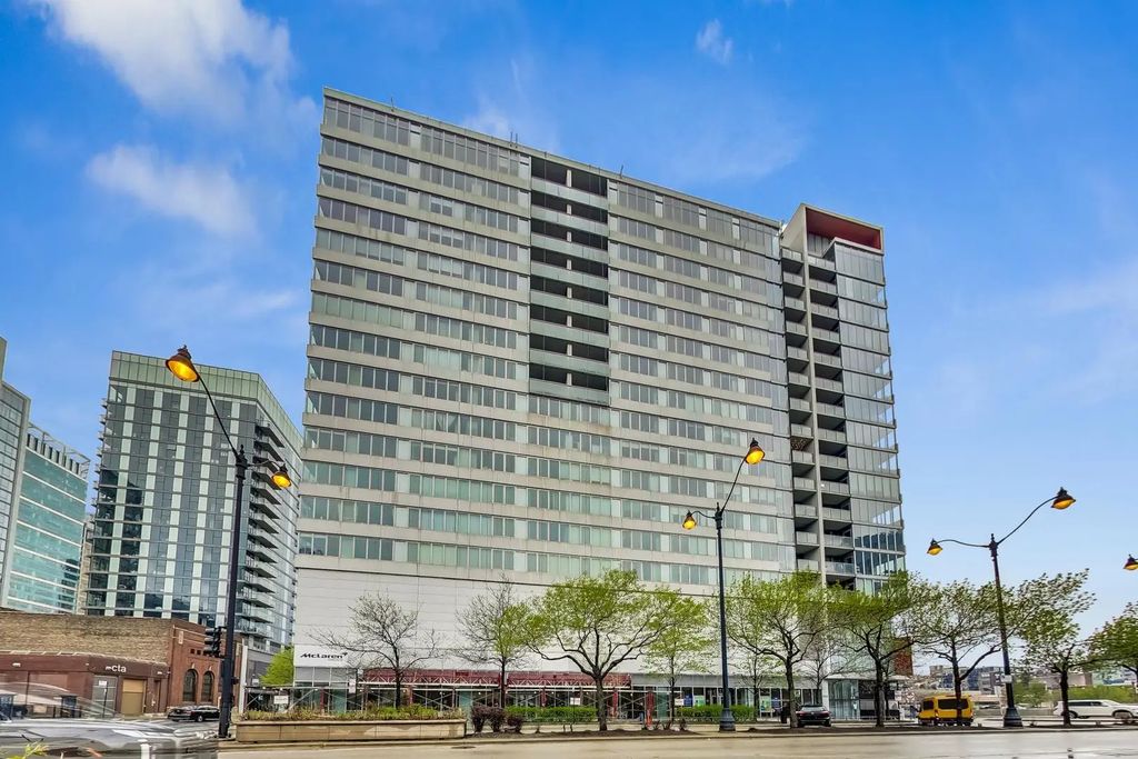 659 W Randolph Street 1711, Chicago, 60661
