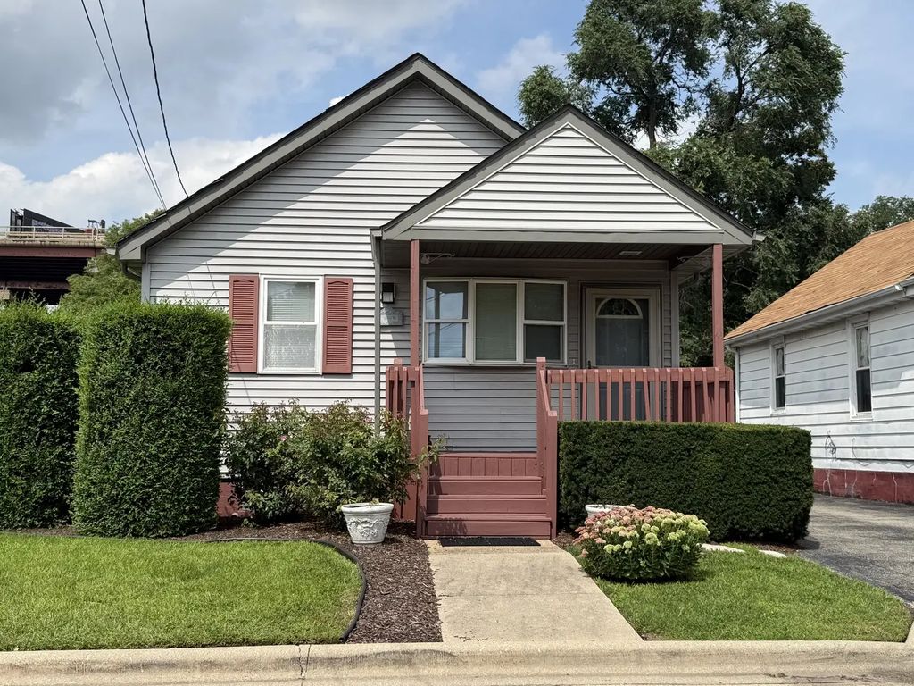 225 Davis Street, Joliet
