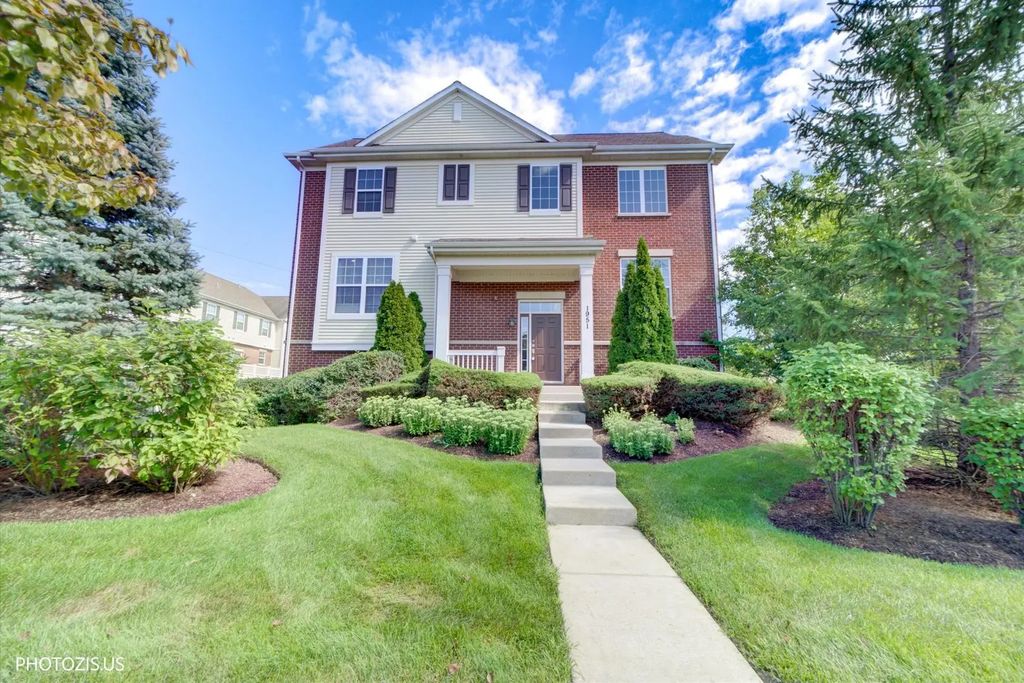 1951 Potomac Court, Wheeling
