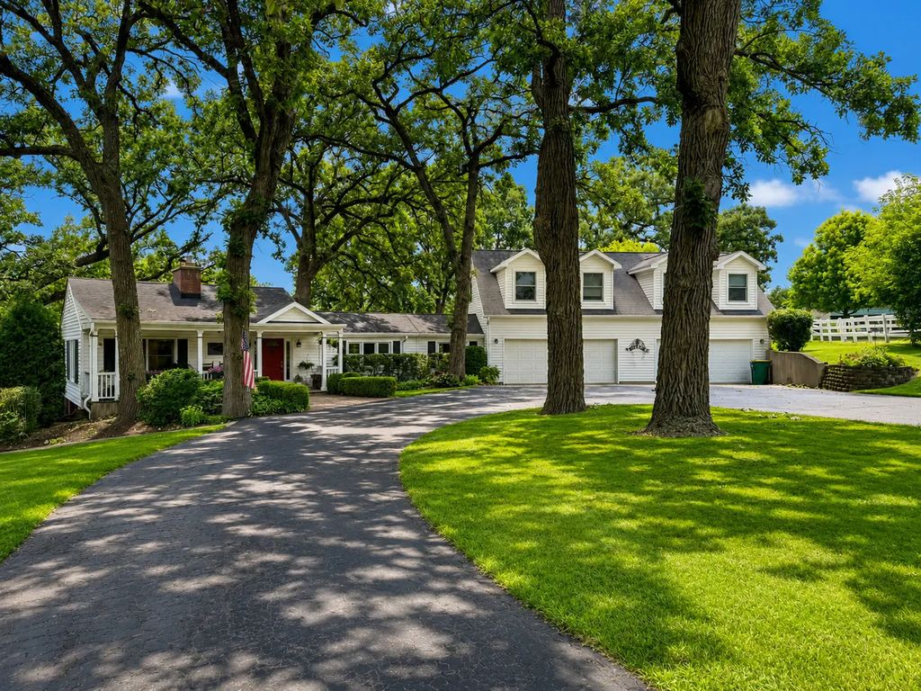 24740 W Miller Road, Barrington