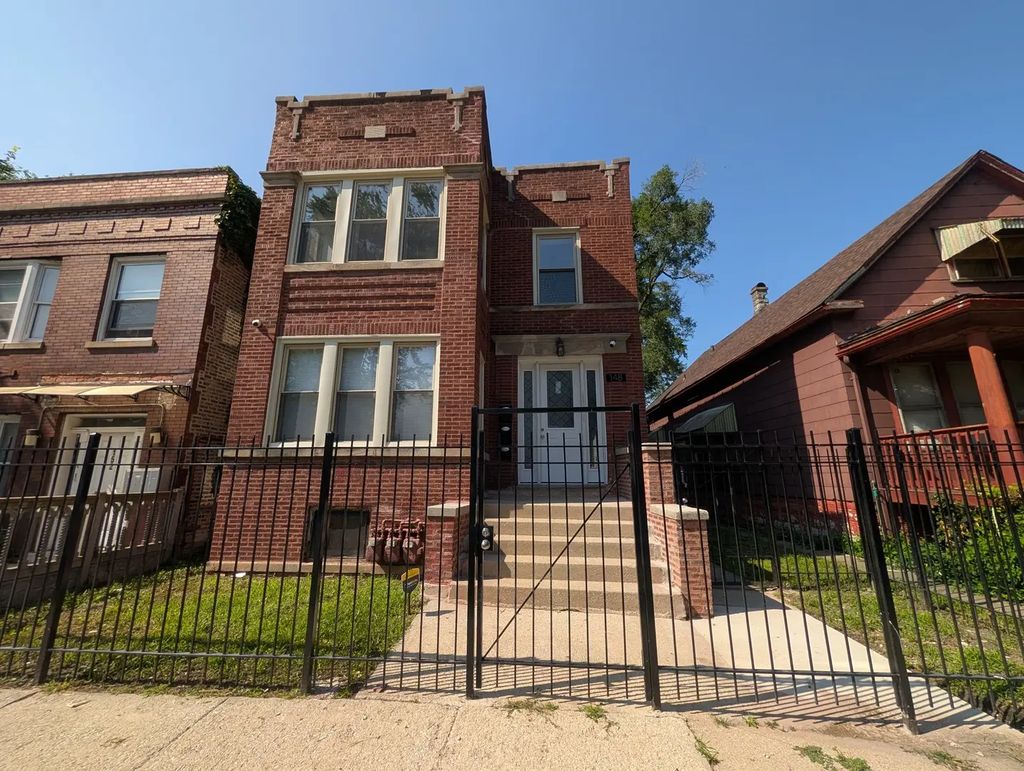 148 W 117th Street 2, Chicago