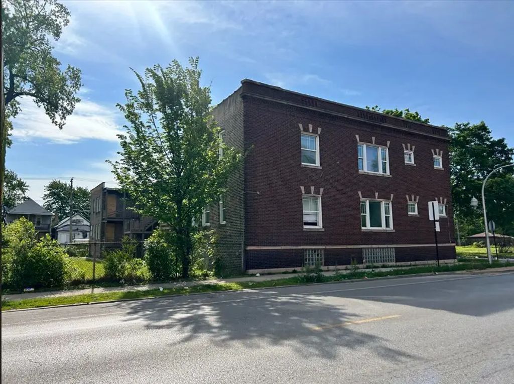6355 S Racine Avenue, Chicago, 60636
