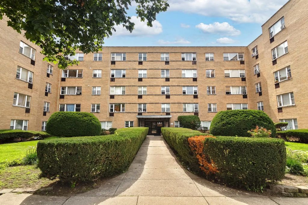 2115 W Farwell Avenue 511, Chicago, 60645