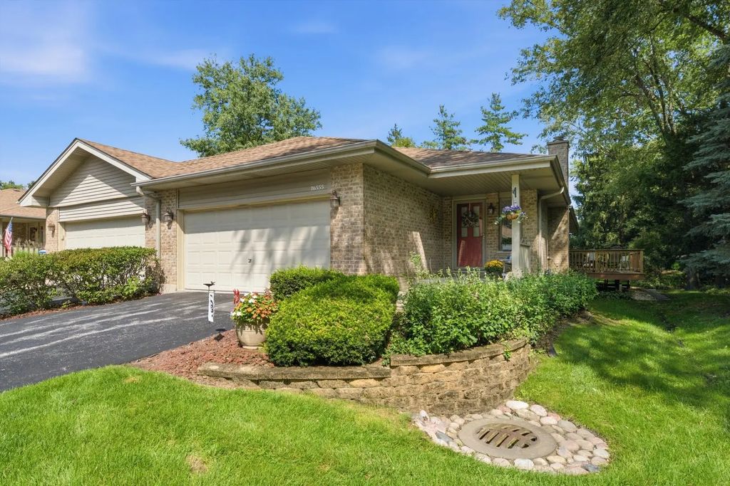 16555 Grants Trail, Orland Park