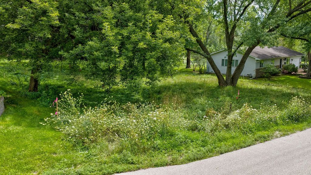 Park Avenue, Wauconda