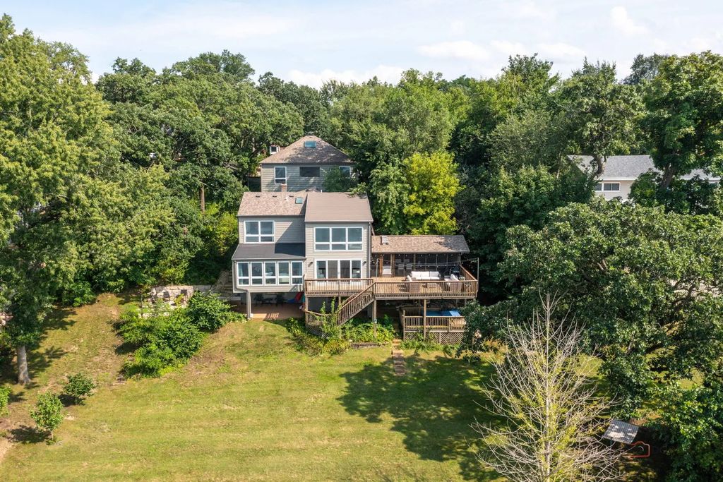 5419 E Lake Shore Drive, Wonder Lake