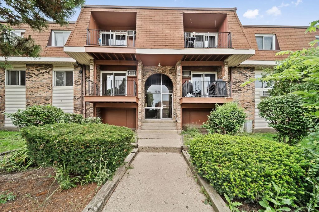 1065 Valley Lane 208, Hoffman Estates