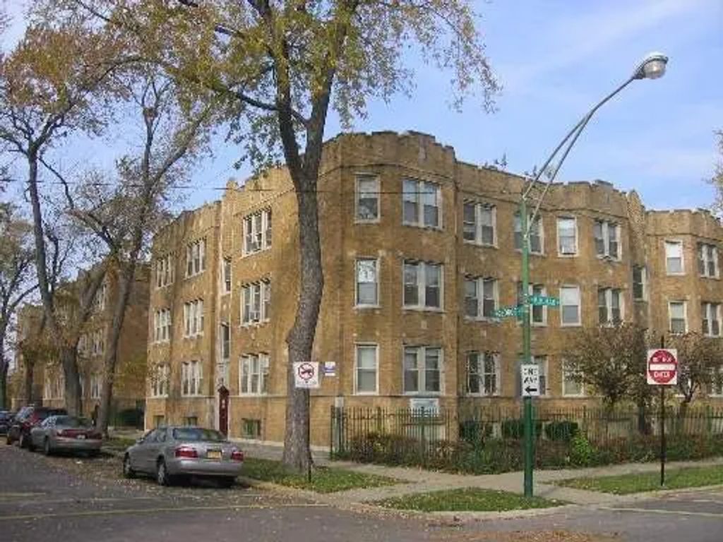 4546 W George Street 3, Chicago