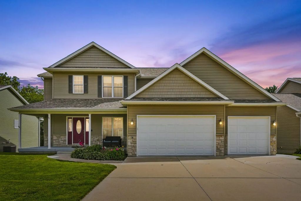 8 Buffalo Court, Leclaire