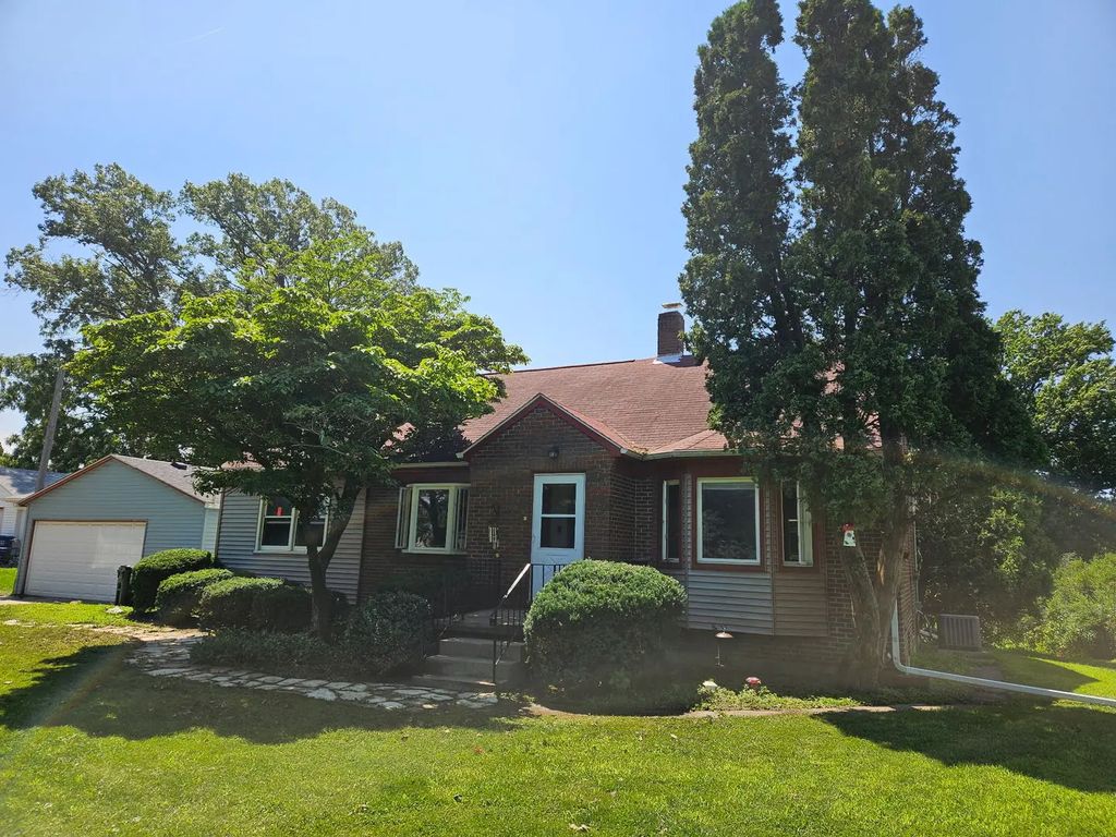 1517 W Kimberly Road, Davenport