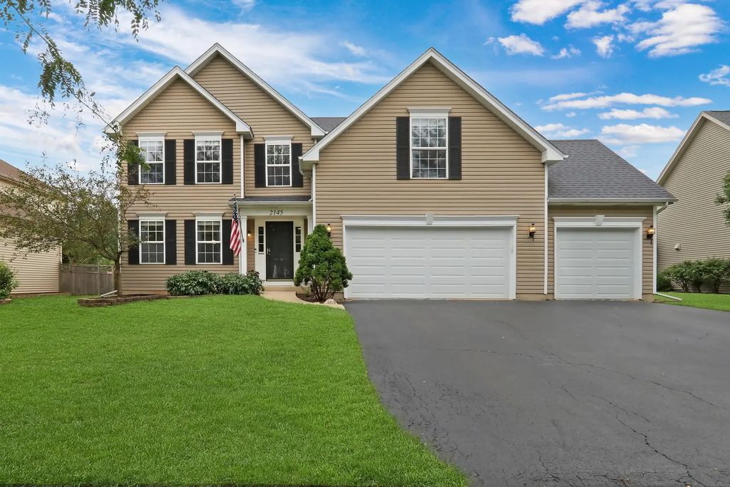 2145 Whitetail Drive, Aurora