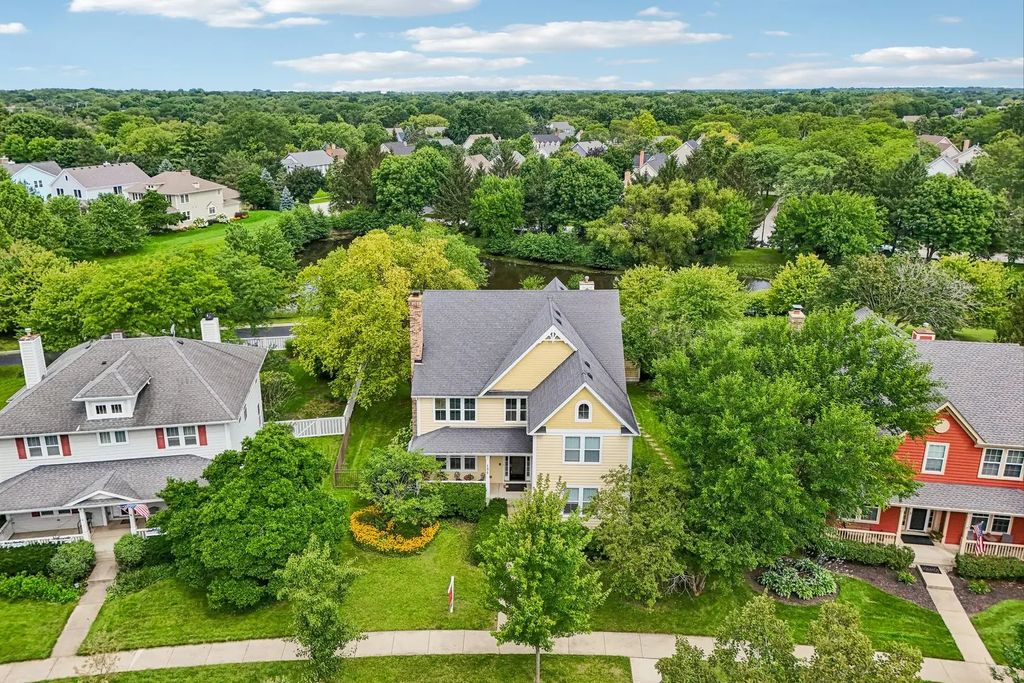 152 Ranney Avenue, Vernon Hills
