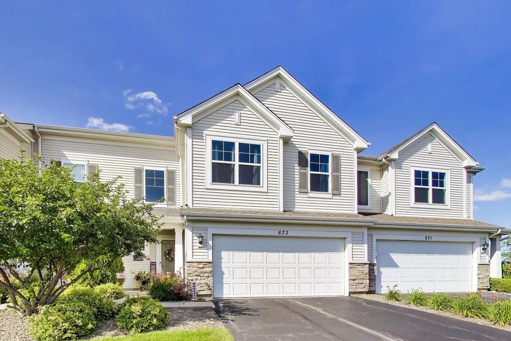 673 Anchorage Court, Pingree Grove