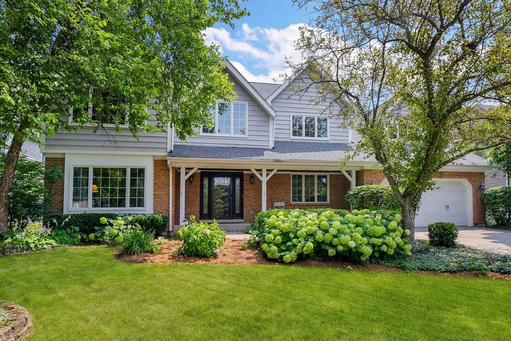 2324 Kalamazoo Drive, Naperville