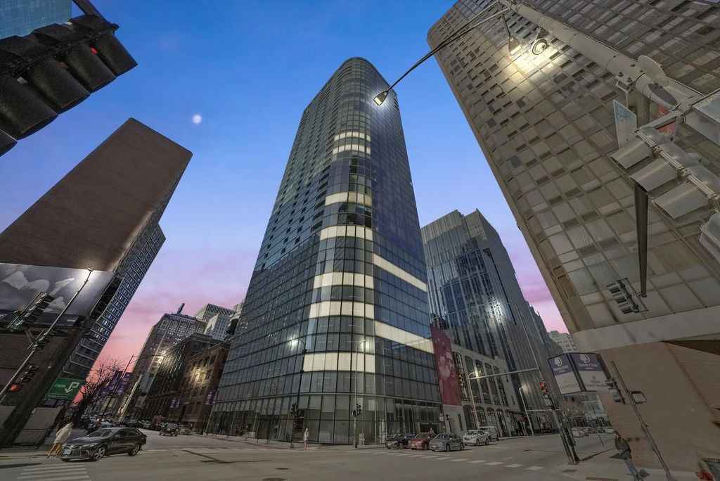 600 N Fairbanks Court 3105, Chicago, 60611