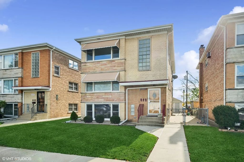 6845 W Leland Avenue, Harwood Heights