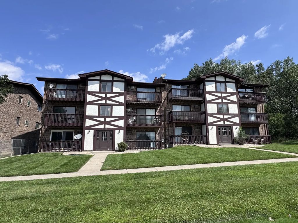 3642 W 119th Street 103, Alsip