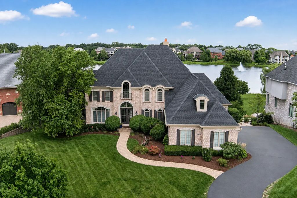 39w748 Goldenrod Drive, St. Charles