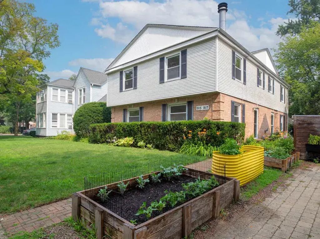 917 Hamlin Street, Evanston, 60201