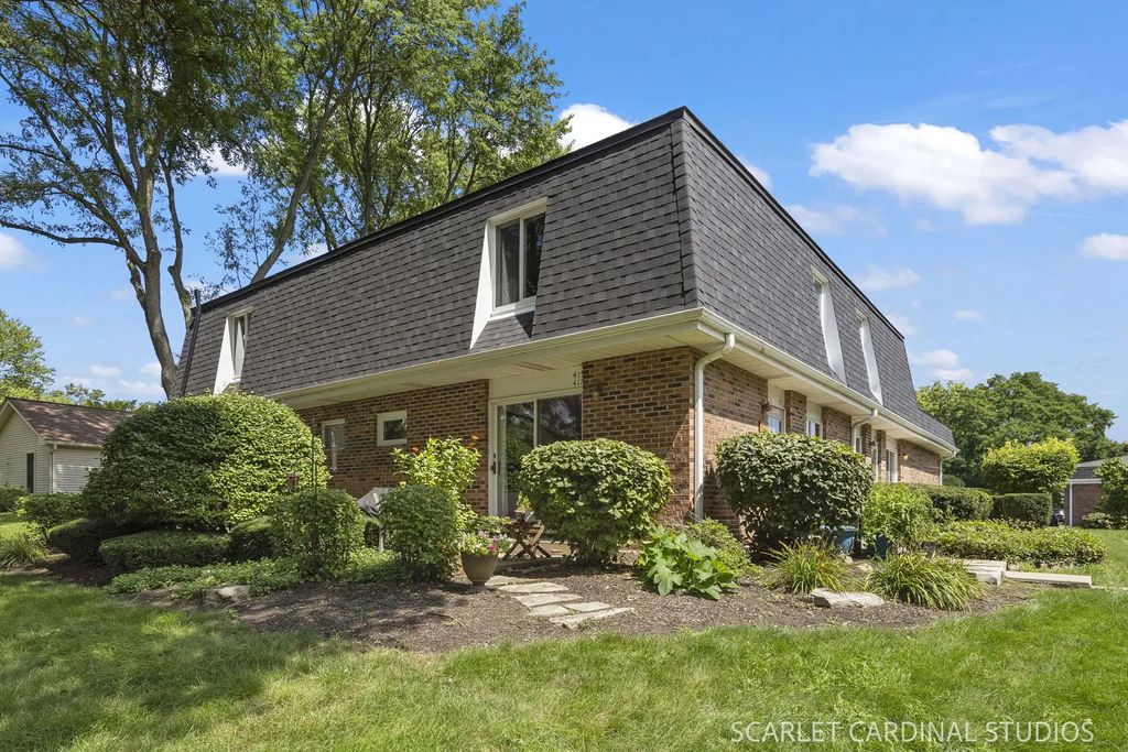 417 Sunnybrook Lane, Wheaton