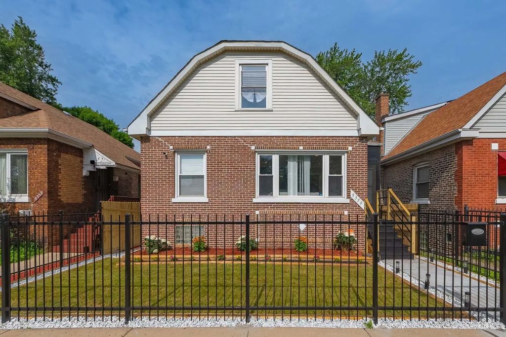 9350 S Manistee Avenue, Chicago