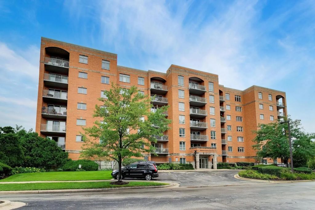 6801 N Milwaukee Avenue 410, Niles