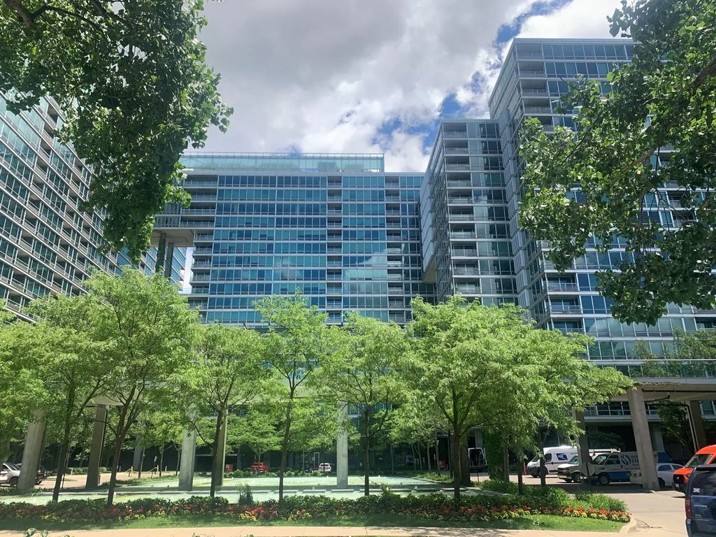 9655 Woods Drive 1208, Skokie, 60077
