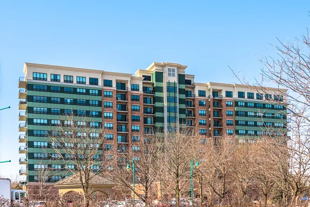 6420 Double Eagle Drive 1110, Woodridge