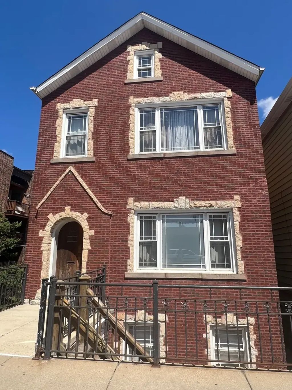 1938 W Cermak Road 1, Chicago