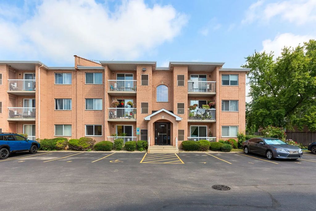 4201 Quinlan Road 102b, Glenview, 60025