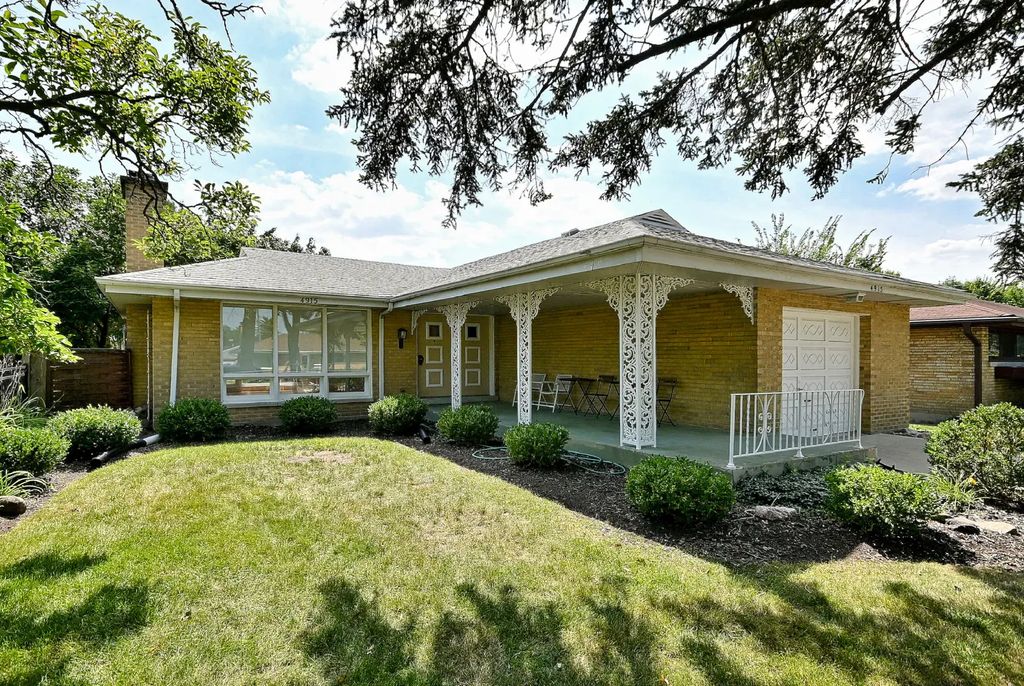 4915 Jerome Avenue, Skokie