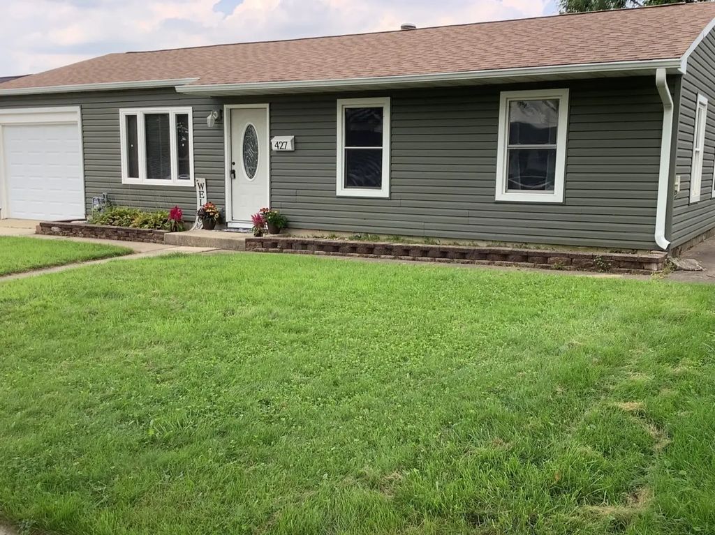 427 Kenyon Avenue, Romeoville
