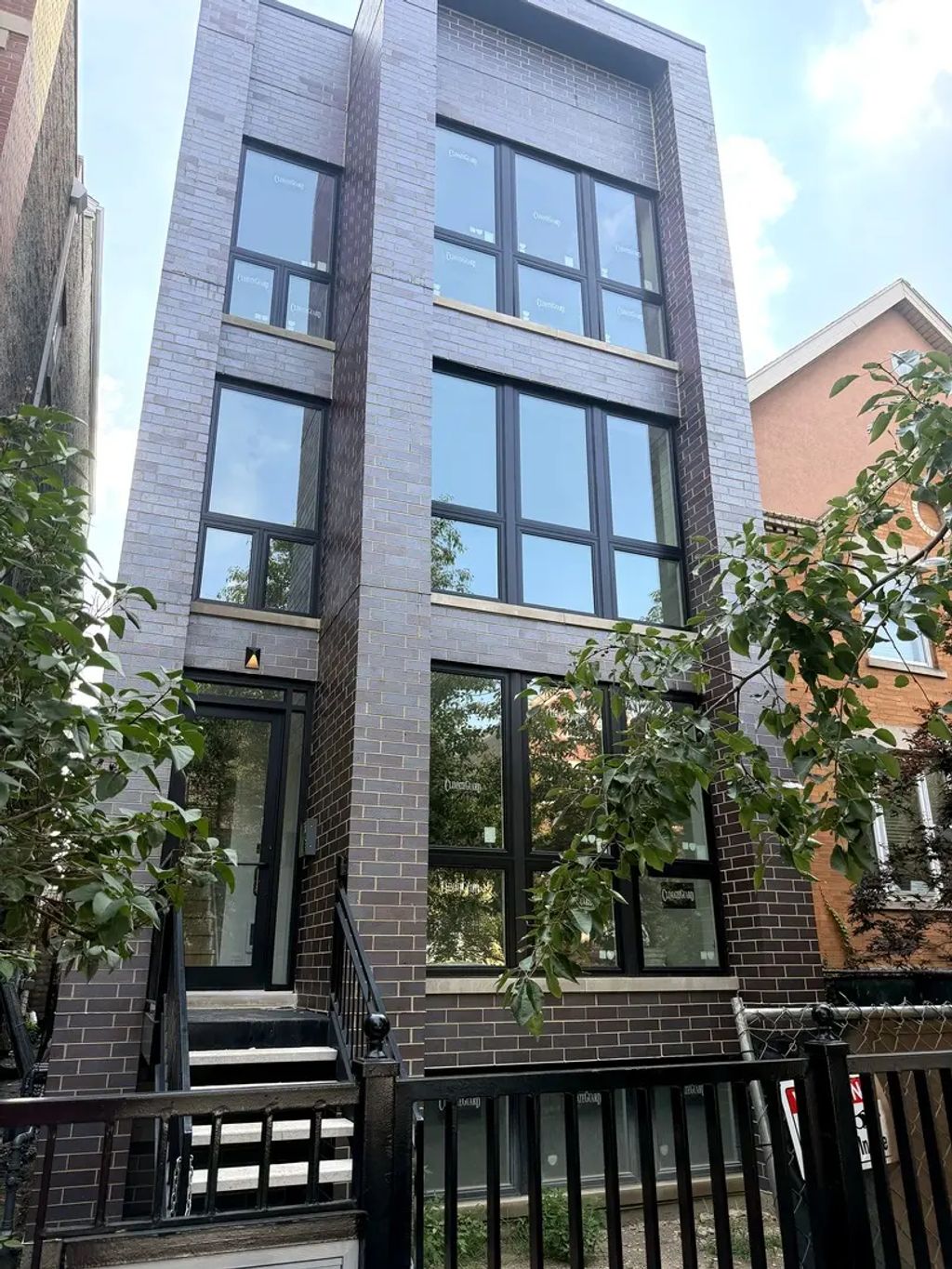 2847 N Damen Avenue 2, Chicago, 60618