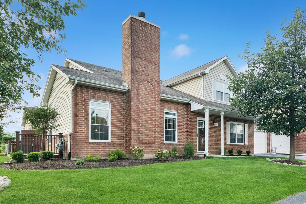 9765 Cambridge Circle, Mokena